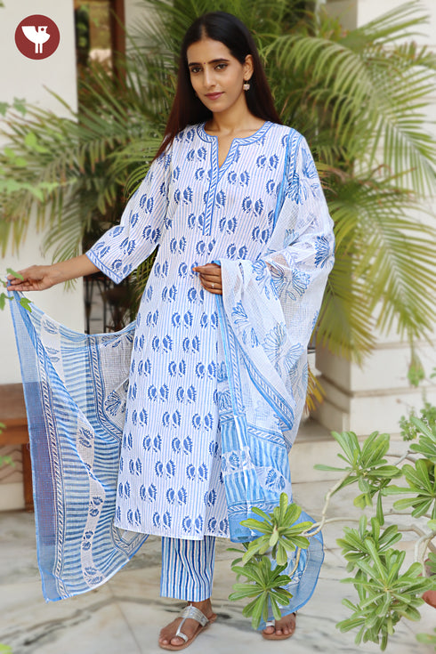 Terry Voile Kurta Pant With Dupatta In Floral Block Print