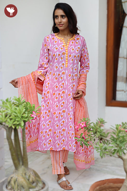 Terry Voile Kurta Pant With Dupatta In Floral Block Print