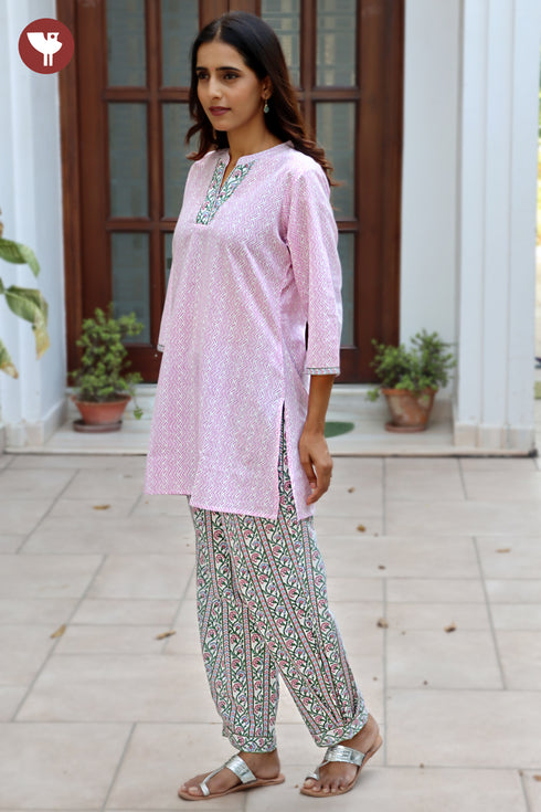 Cambric Cotton Kurta And Pant Set in Floral Block Print