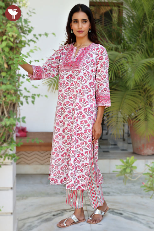 Mulmul Cotton Kurta Pant with Dupatta Set in Floral Block Print