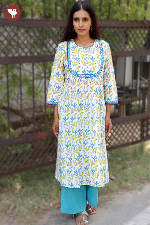 Cambric Cotton Kurta And Pant Set In Floral Block Print