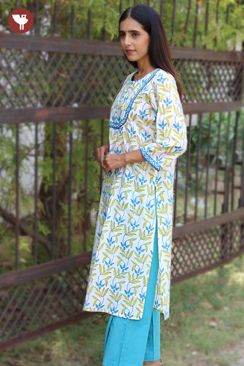 Cambric Cotton Kurta And Pant Set In Floral Block Print
