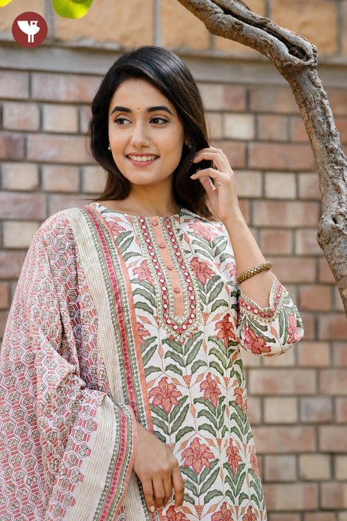 Chanderi Silk Kurta Pant with Dupatta in Embroidered & Floral Block Print