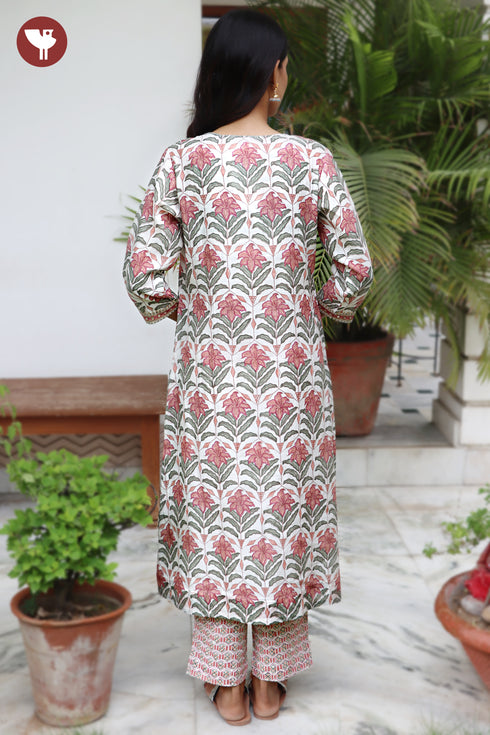 Chanderi Silk Kurta Pant with Dupatta in Embroidered & Floral Block Print