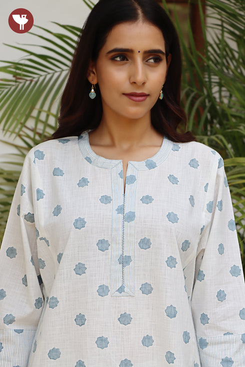 Cotton Kurta And Pant Set In Floral Block Print