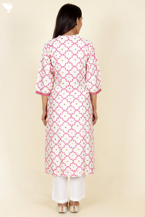 Chanderi Silk Kurta With Dupatta in GoldBlock Print