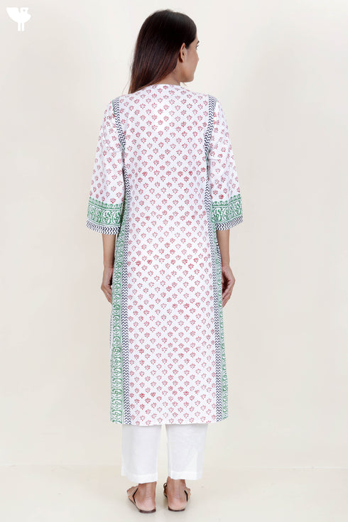 Cambric Cotton Kurta With Kota Dupatta In Floral Block Print