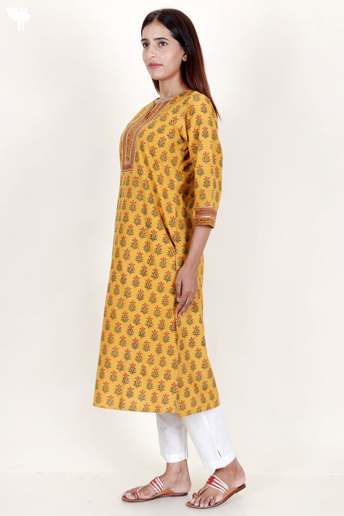 Khaadi Kurta And Kota Doria Dupatta Set With Block Print