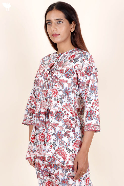 Cambric Cotton Pintucked Top In Floral Print