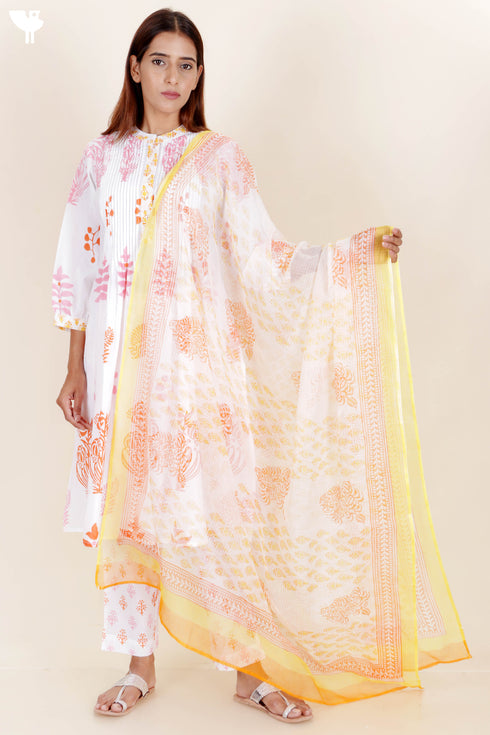 Cambric Cotton Pintucked Kurta In Floral Block Print