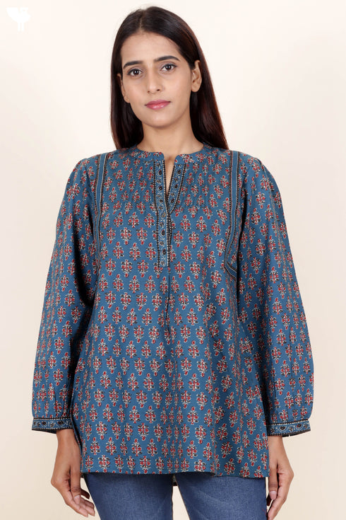 Cambric Cotton Pintuck Top In Block Print