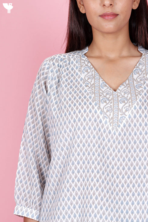 Mulmul Cotton Top In Floral Print