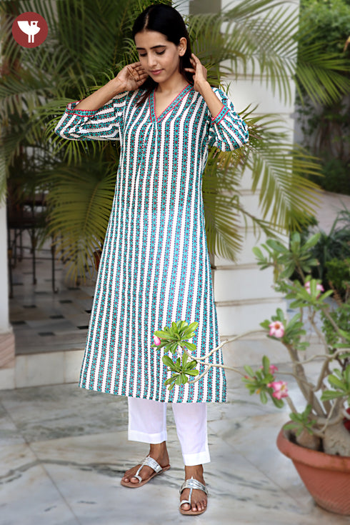 Mul Mul Cotton Kurta in Stripe Border Screen Print