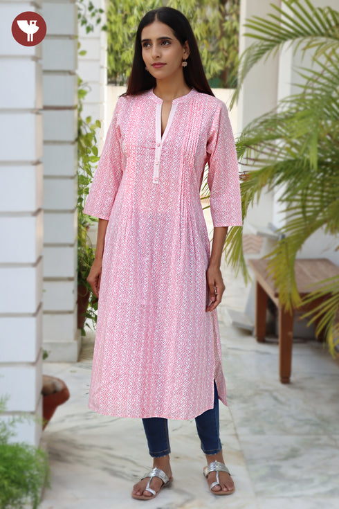 Cambric Cotton Pintuck Kurta in Screen Print