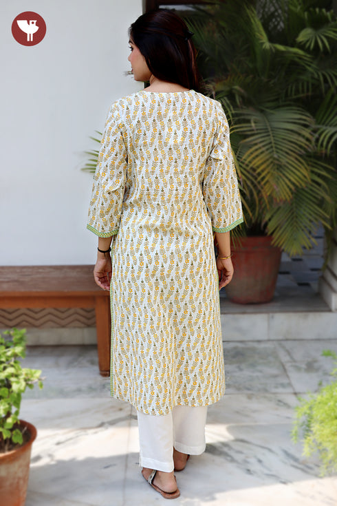 Cambric Cotton Kurta in Floral Print