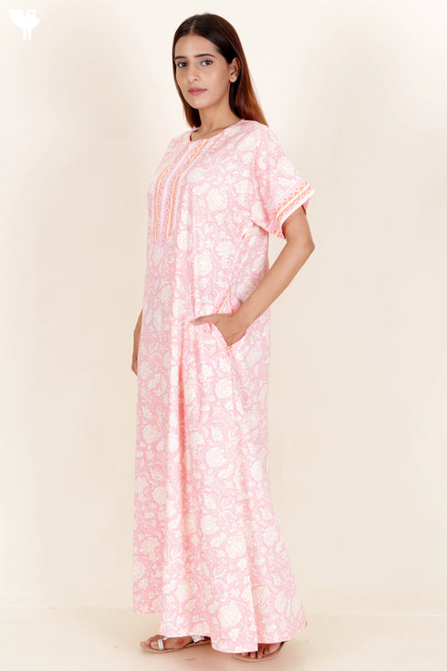Bizzy Lizzy Zipper Kaftan In Floral Block Print