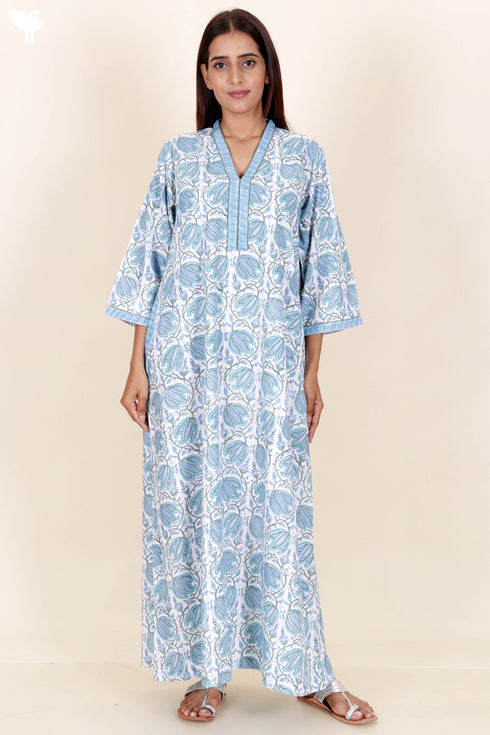 Bizzy Lizzy Full Sleeved Kaftan In Floral Block Print