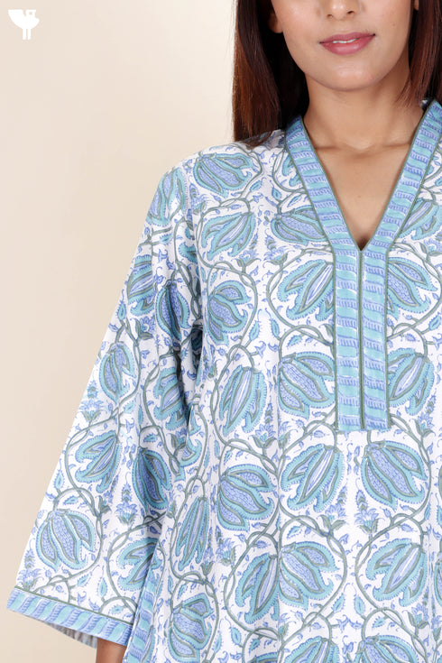 Bizzy Lizzy Full Sleeved Kaftan In Floral Block Print
