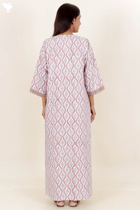 Bizzy Lizzy Full Sleeved Zip Kaftan In Floral Block Print