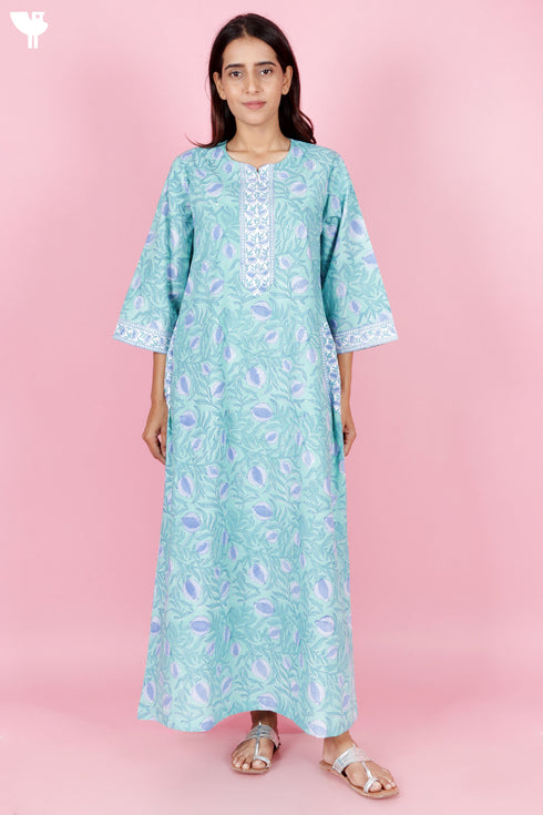 Bizzy Lizzy Full Sleeved Zip Kaftan In Floral Block Print