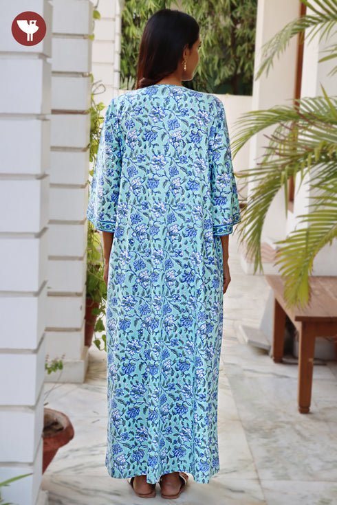 Bizzy Lizzy Full Sleeved Zip Kaftan In Floral Block Print
