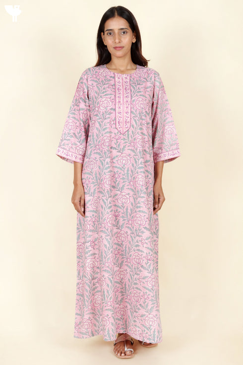 Bizzy Lizzy Full Sleeved Zip Kaftan In Floral Block Print