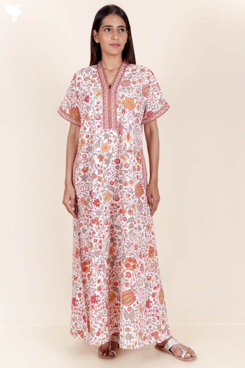 60’s Cotton V-neck Kaftan In Floral Print