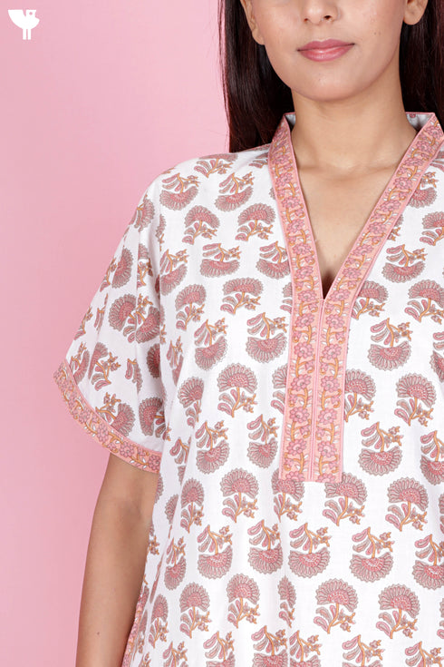 60’s Cotton V-neck Kaftan In Floral Print