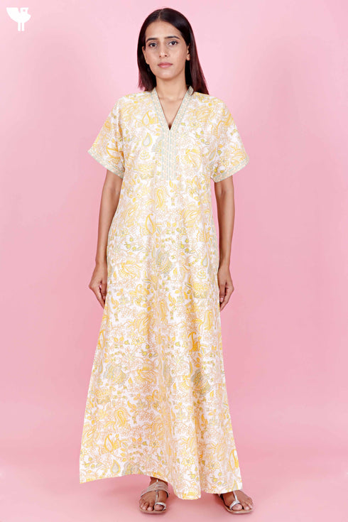 60’s Cotton V-neck Kaftan In Floral Print