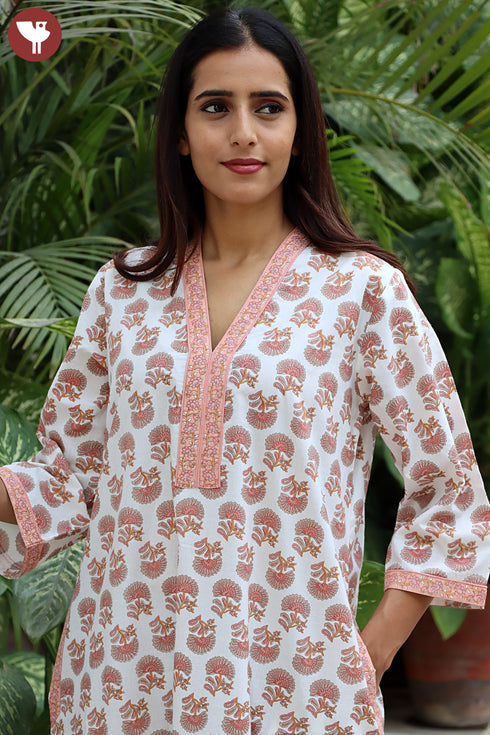 60’s Cotton V-Neck Full Sleeve Kaftan In Floral Print