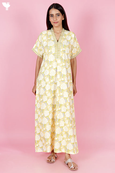 Bizzy Lizzy Kaftan in Floral Block Print