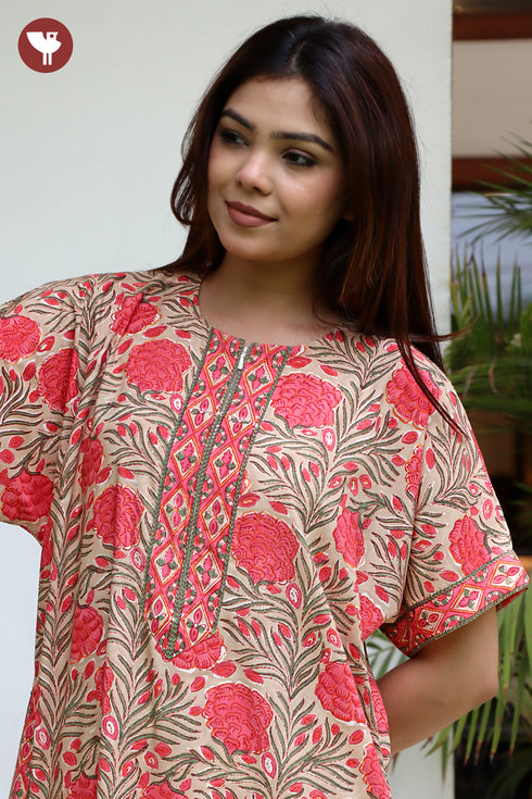 Bizzy Lizzy Front Zipper Kaftan in Floral Print