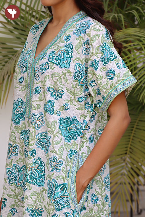 60’s Cotton Short Sleeved Kaftan in Floral Print