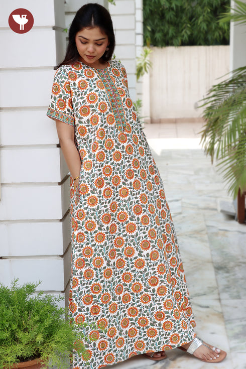 Cotton Satin Front Zipper Kaftan in Floral Print
