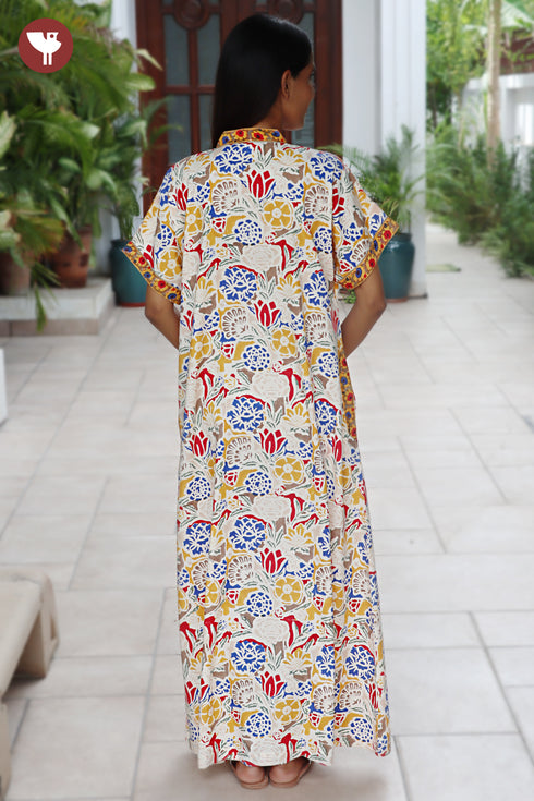 Bizzy Lizzy V-neck Kaftan in Floral Print