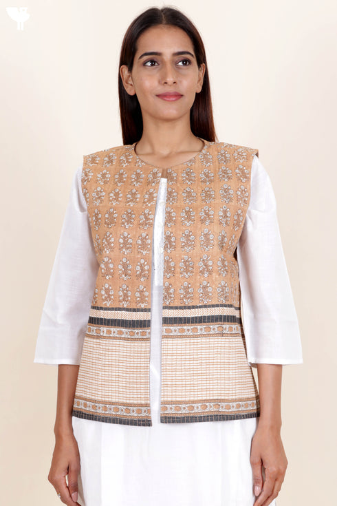 Cotton Sleeveless Jacket In Floral Block Print