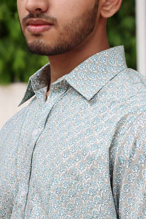 Regular Fit Cambric Cotton Men’s Half Sleeved Shirt in Floral Block Print