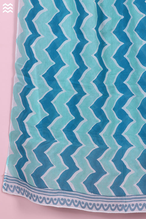 Mulmul Cotton Wrap In Zigzag Block Print