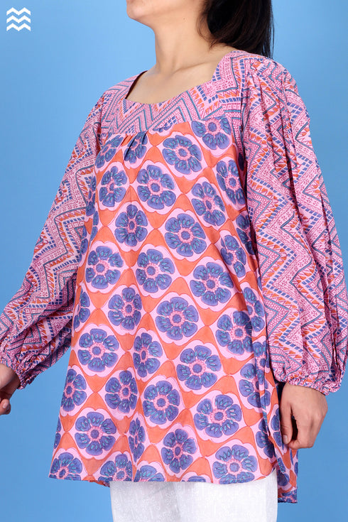 Cotton Silk Dunning Top In Graphic Block Print