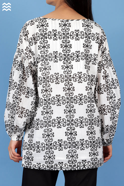 Mulmul Cotton Stanley Top In Graphic Block Print