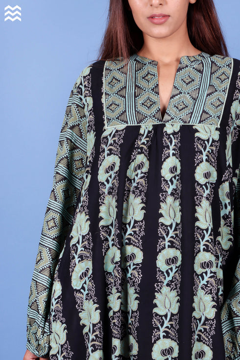 Joplin Dress In Assorted Block Print