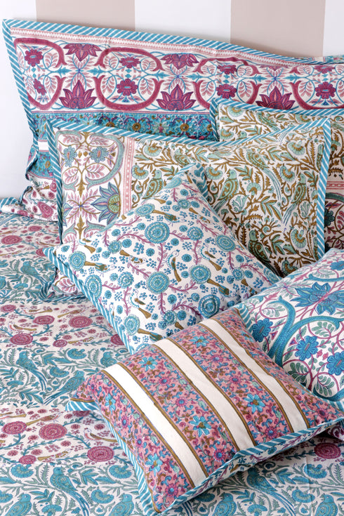 Mulmul Cotton Quilt In Assorted Block Print