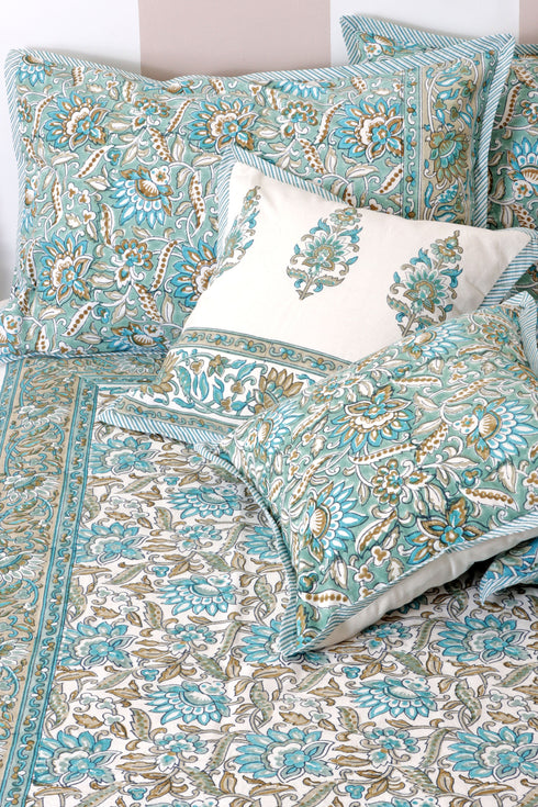Mulmul Cotton Quilt in Floral Block Print