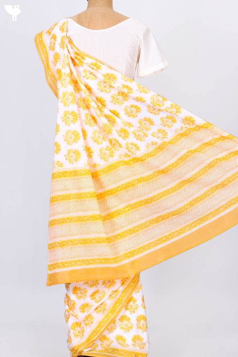 Mulmul Cotton Saree In Floral Block Print