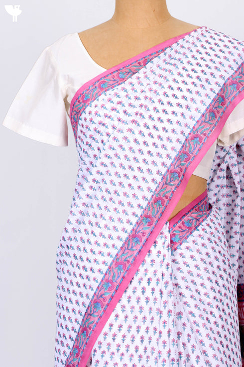 Mulmul Cotton Saree In Floral Block Print