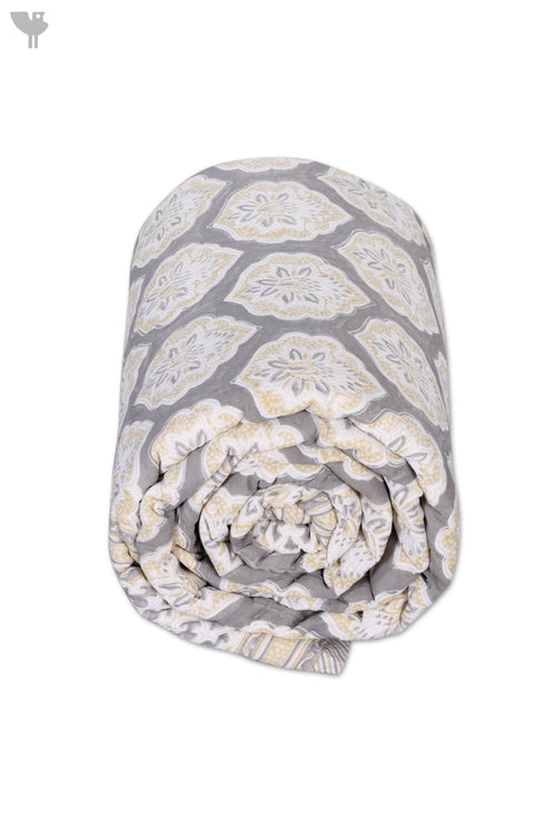 Mulmul Cotton Quilt In Geometric Block Print