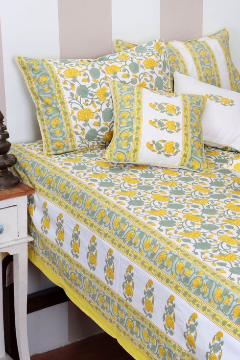 20s Cotton KING SIZE Bed Cover In Floral Print