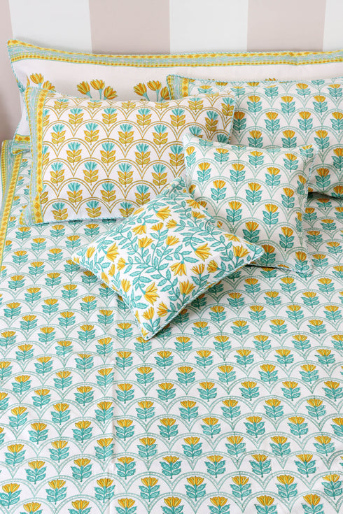 20’s Cotton KING SIZE Bed Cover In Floral Block Print