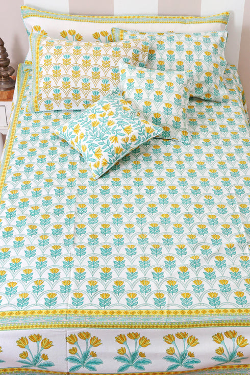 20’s Cotton KING SIZE Bed Cover In Floral Block Print