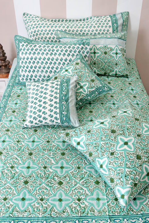 20s Cotton Rectangle Cushion Cover In Floral Block Print